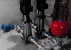 Tìm hiểu máy bơm nước trục đứng